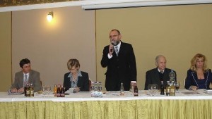 Taggyűlés 2012-03-29-II Varga Zsolt a Békés Megyei Mérnöki Kamara Felügyelő Bizottságának elnöke, Barsiné Pataky Etelka a Magyar Mérnöki Kamara elnöke, Rung Attila a Békés Megyei Mérnöki Kamara alelnöke, Dr. Cserei Pál a Békés Megyei Mérnöki Kamara elnöke, Kis Andrea a Békés Megyei Mérnöki Kamara titkára